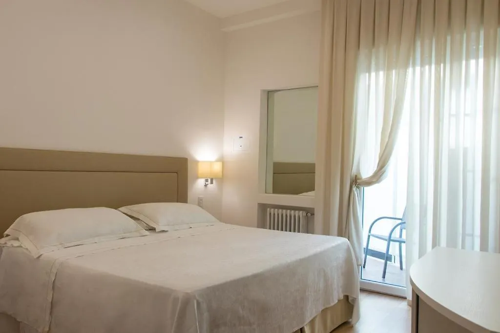 Hotel Universal Terme Абано-Терме 4*,